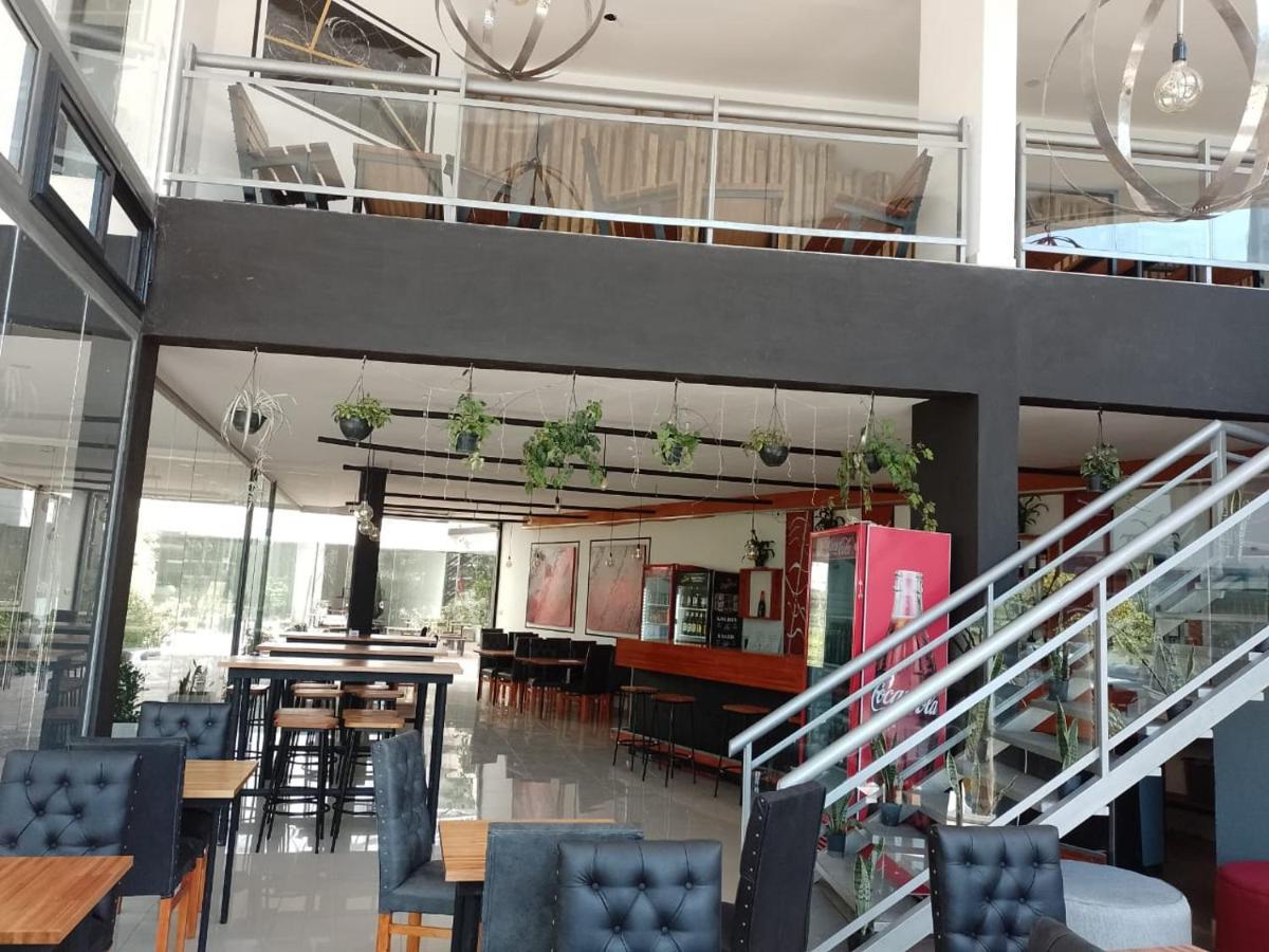 Golden Ross Hotell Villa Carlos Paz Eksteriør bilde