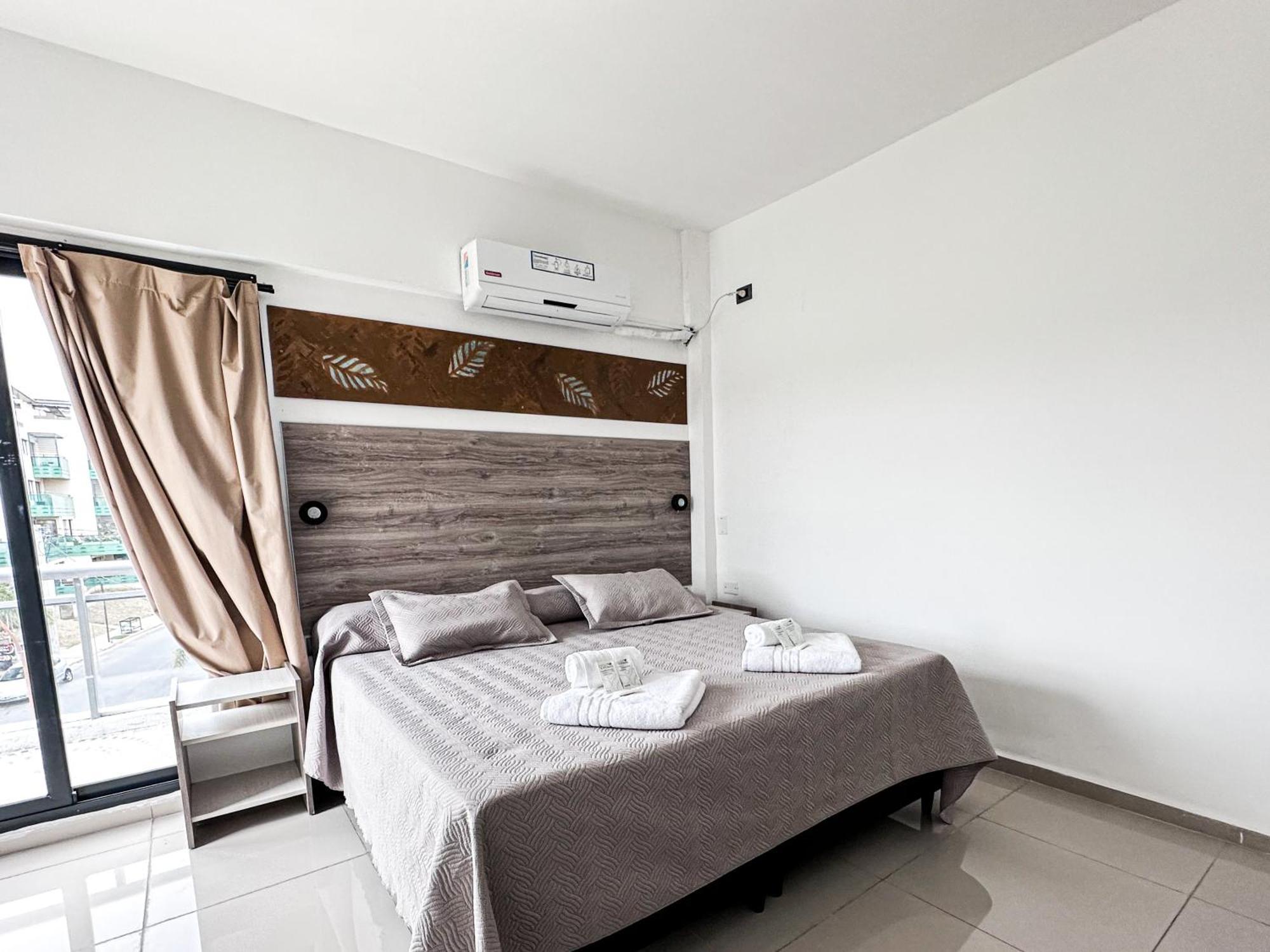 Golden Ross Hotell Villa Carlos Paz Eksteriør bilde