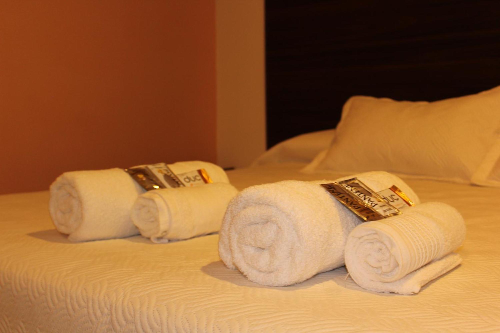 Golden Ross Hotell Villa Carlos Paz Eksteriør bilde