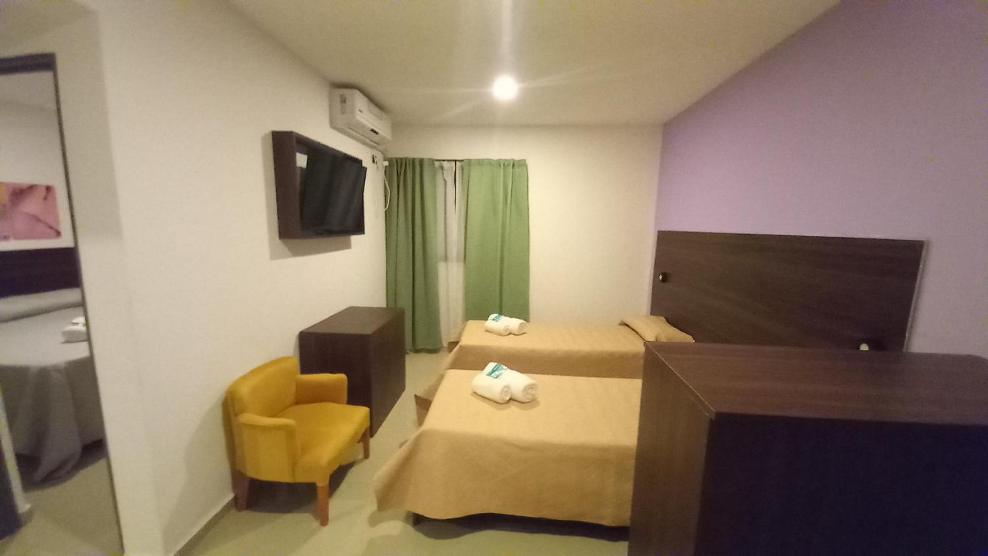 Golden Ross Hotell Villa Carlos Paz Eksteriør bilde